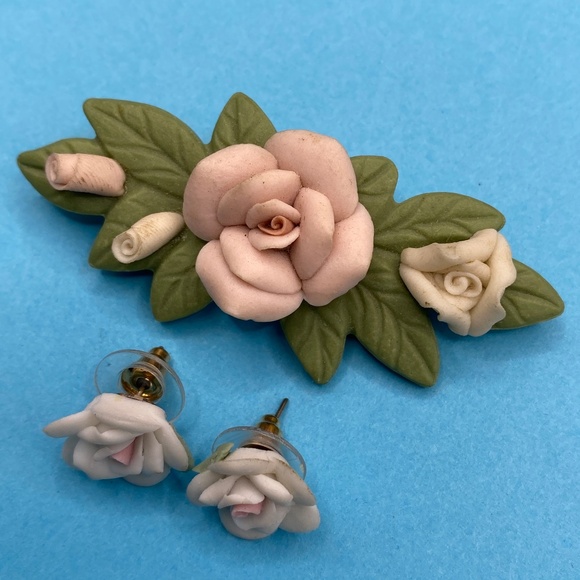 Porcelain Floral Brooch & Pierced Post Earrings Set - Picture 3 of 7